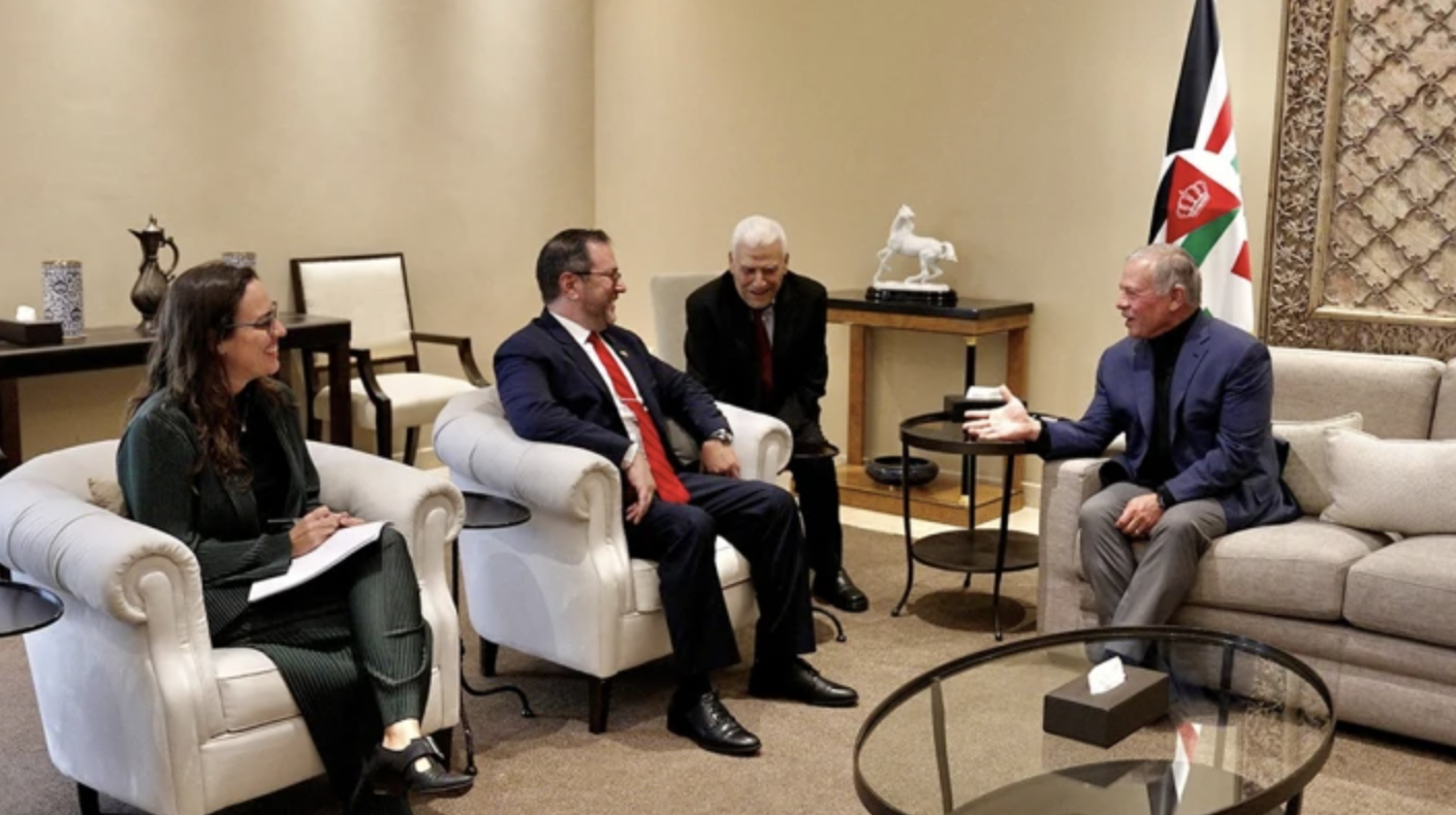 Gil met King Abdullah II in Amman, where discussions focused on ties between the two countries, opportunities for cooperation across several sectors and key regional and international developments. (Petra)