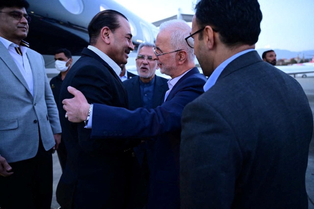 Chief of Defence Forces of Pakistan, Field Marshal Asim Munir is welcomed by Iranian Interior Minister Eskandar Momeni, in Tehran, Iran. (Handout/Reuters)