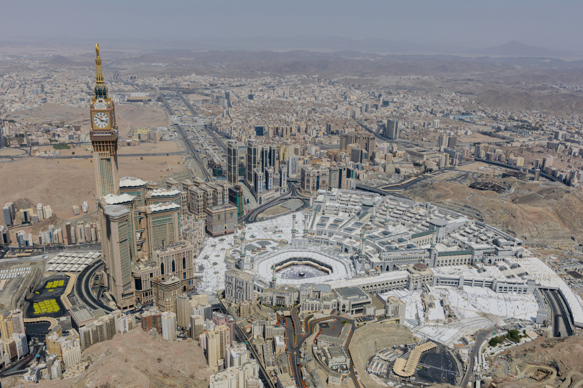 Suffocation, zero visibility: How Makkah humidity, Riyadh dust keep security vigilant
