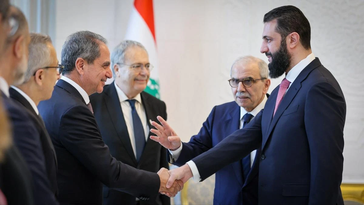Syrian president hosts Lebanese prime minister for security talks
