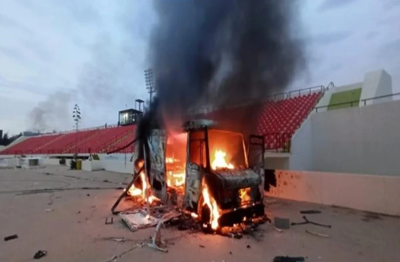 Angry Libyan football fans set GNU building on fire during protest