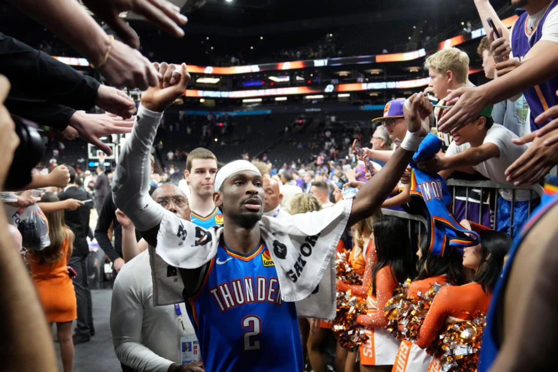 Shai Gilgeous-Alexander of the Thunder becomes the 14th player to win back-to-back NBA MVPs