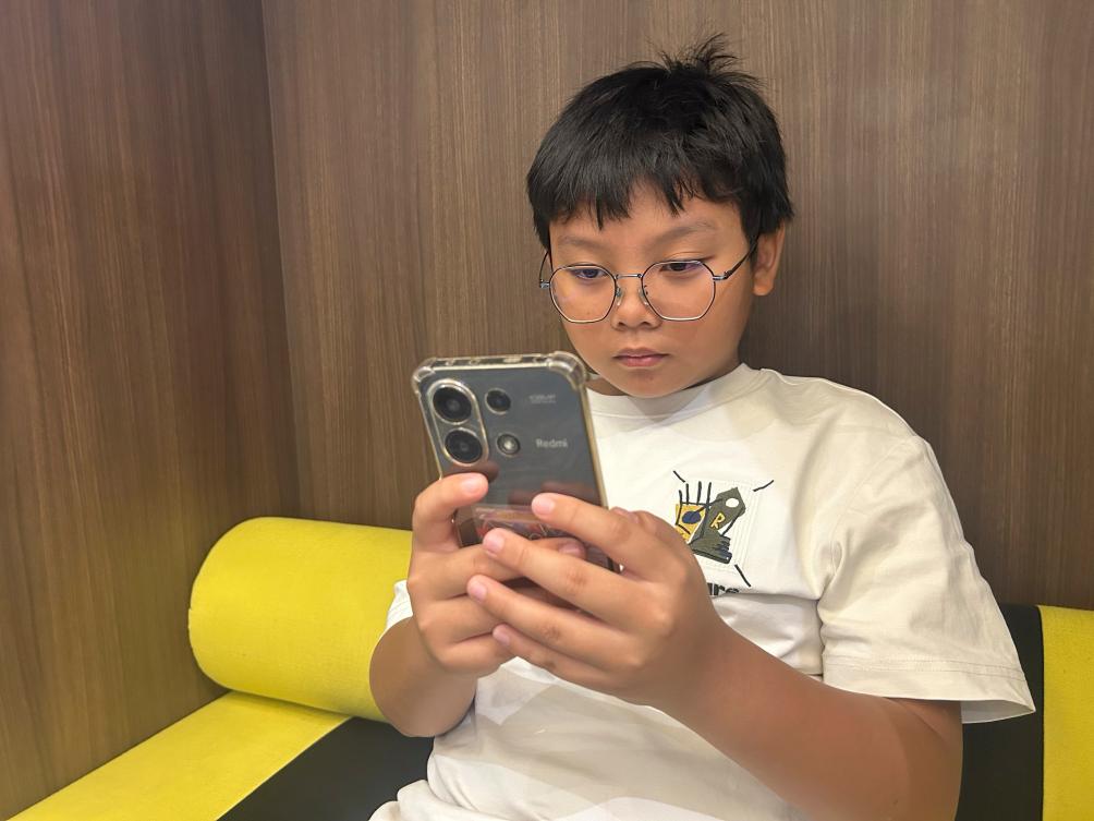 Malaysia enforces ban on social media accounts for children younger than 16
