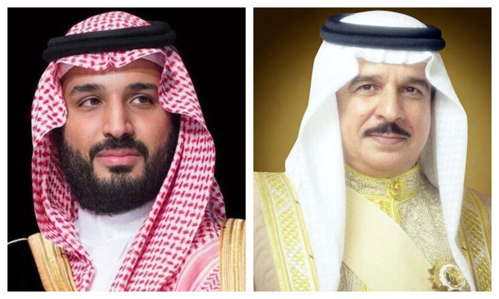 Saudi Crown Prince Mohammed bin Salman and Bahrain’s King Hamad. (File/SPA/BNA)