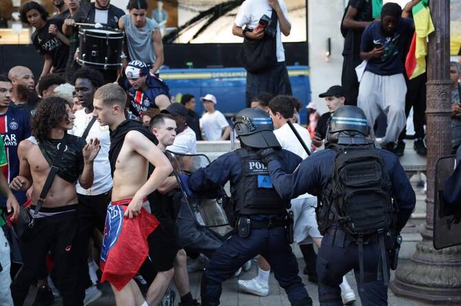 Authorities in the French city of Toulouse on Thursday announced a curfew for under-16s during “high risk” World Cup matches, after unrest marred celebrations of the recent Paris Saint-Germain Champions League victory. (AFP/File)