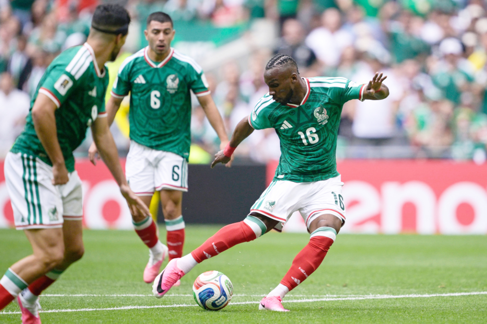 The 29-year-old attacker’s powerful low strike on the 9th minute helped the home side to a 2-0 victory. (AFP)