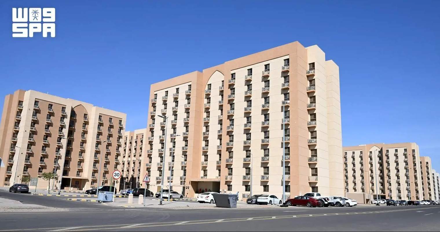 Madinah’s real estate auctions have helped stimulate property transactions in 2025, with 89 auctions held and 384 assets sold, including land, residential, commercial, and investment properties. (SPA)