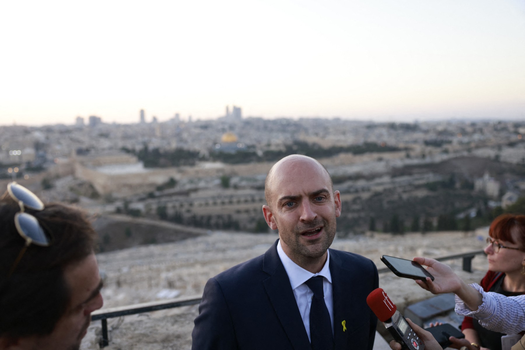 Israeli entry ban on French reporter fuels press freedom concerns as Paris treads carefully
