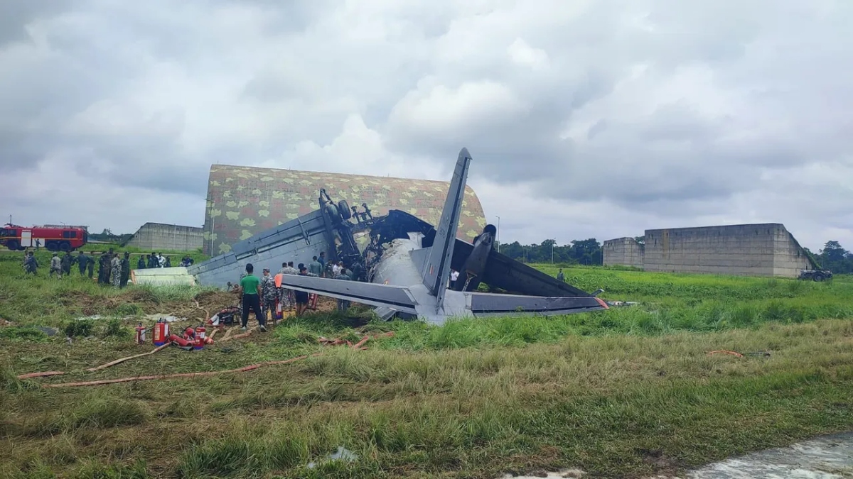 Five killed in India military transport plane crash