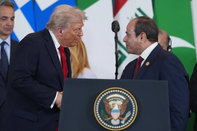 President Donald Trump and Egypt’s President Abdel Fattah El-Sisi at a summit on Gaza in Sharm El-Sheikh in October. The two leaders will meet again this week at the G7 Summit in France. (AFP/File)