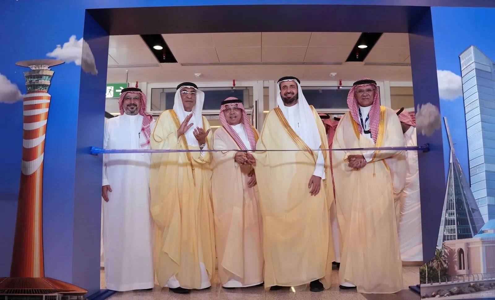 The inaugural flight, arriving from King Khalid International Airport in Riyadh, carried Minister of Hajj and Umrah Tawfiq Al-Rabiah; President of the General Authority of Civil Aviation Abdulaziz Al-Duailej; Raed Ismail, a member of the Riyadh Airlines’ board of directors; and several other aviation sector leaders. SPA