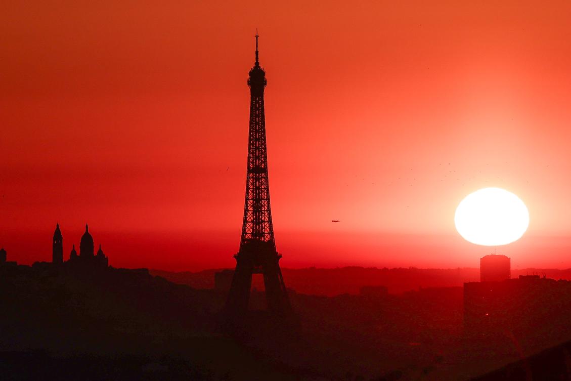 Temperatures in France are set to rise from the middle of the week onwards, reaching levels higher than those seen at the end of May, with what could be the first real “heatwave” of 2026, Meteo-France said on June 14, 2026. (AFP)