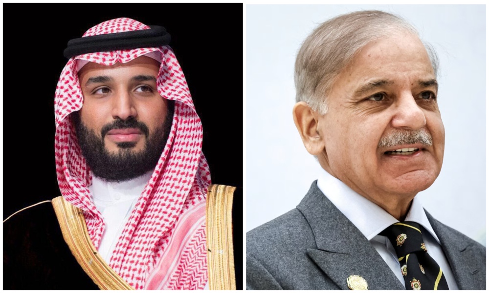 Saudi Arabia’s Crown Prince Mohammed bin Salman and Pakistan’s Prime Minister Shehbaz Sharif spoke on the phone on Friday. (SPA/Reuters/File Photo)