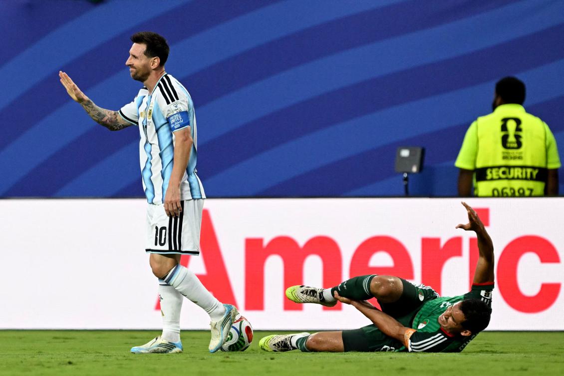 Argentina’s forward Lionel Messi gestures after a foul on Algeria’s defender Aissa Mandi during their 2026 World Cup Group J match at the Kansas City Stadium in Kansas City on Jun. 16, 2026. (AFP)