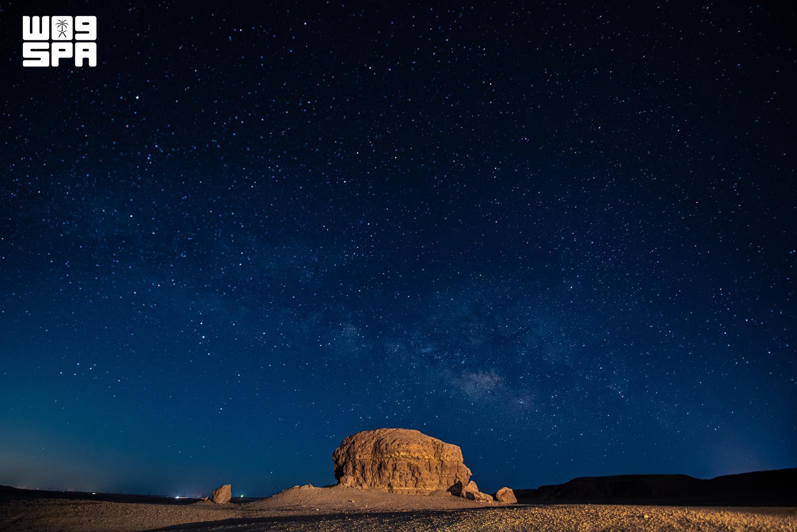 The phenomenon offers astronomy enthusiasts and photographers a unique opportunity to enjoy one of the year's most spectacular celestial displays. (SPA)