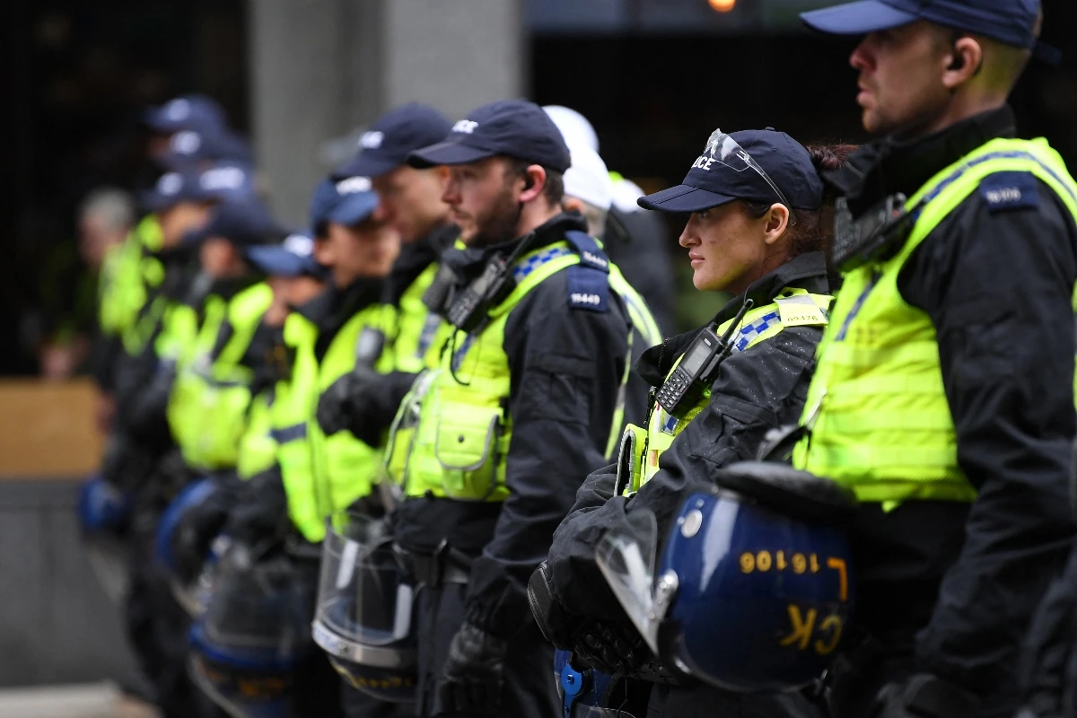 UK schoolgirl arrested after school stabbing reports