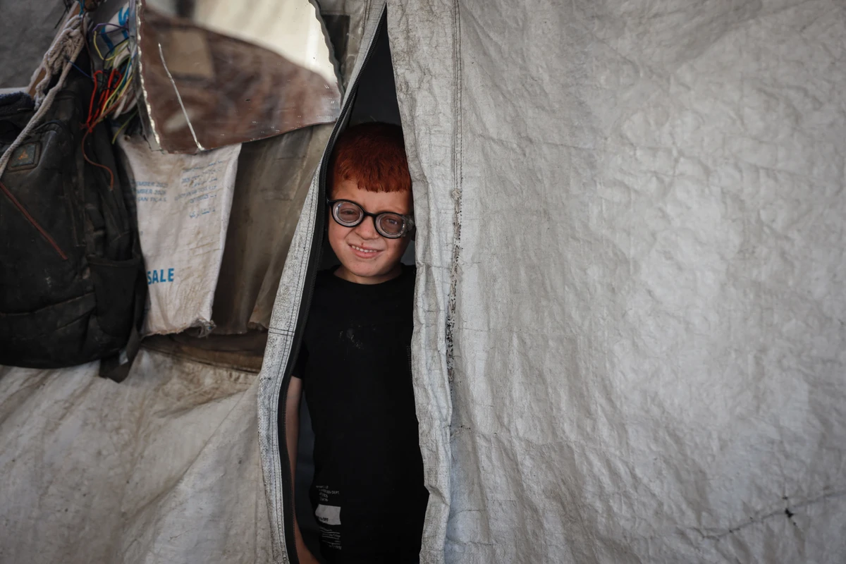 Gaza boy, 7, with visual impairments crying over broken glasses fuels anger over Israel’s blockade