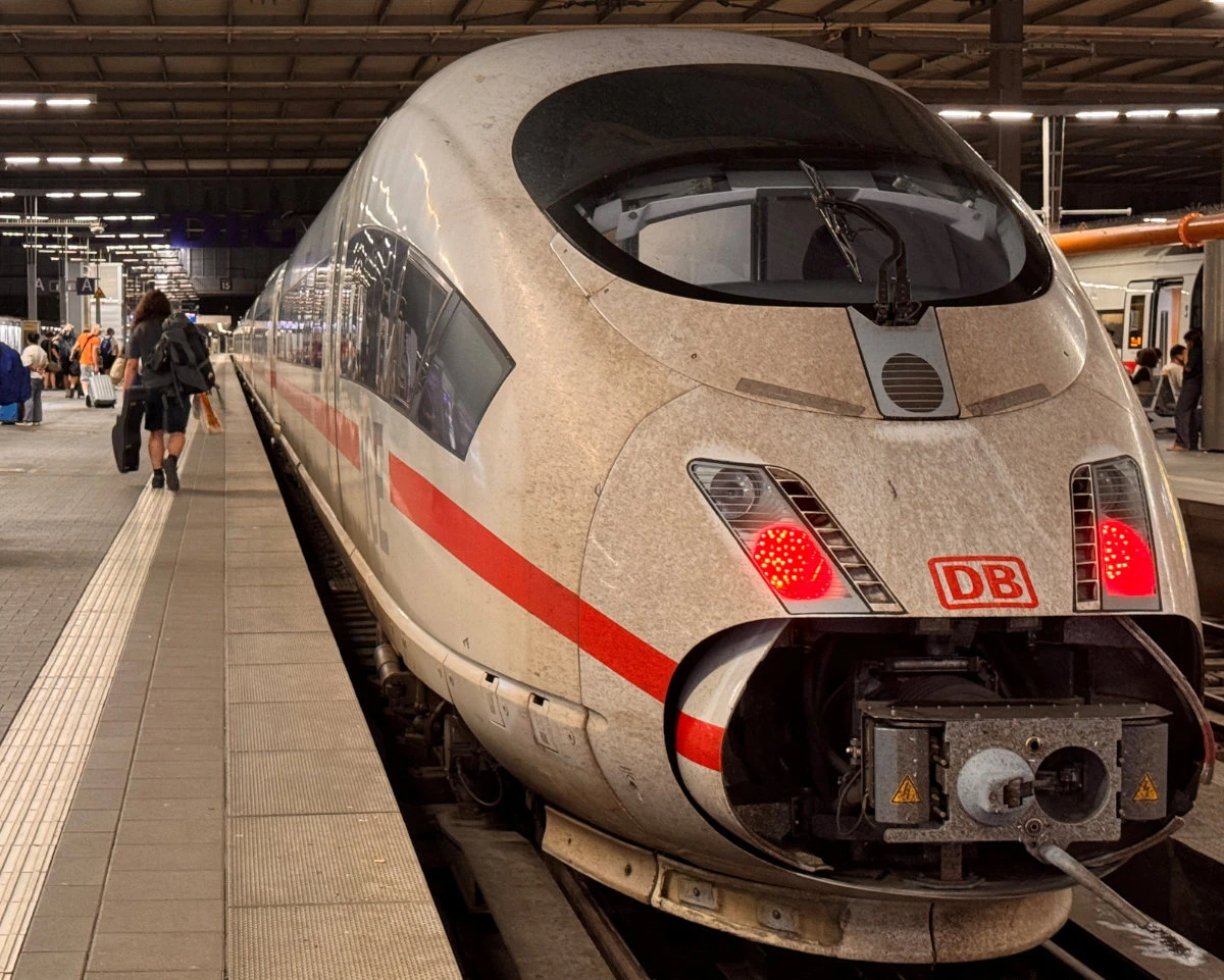 Technical glitch paralyzes Germany’s rail network