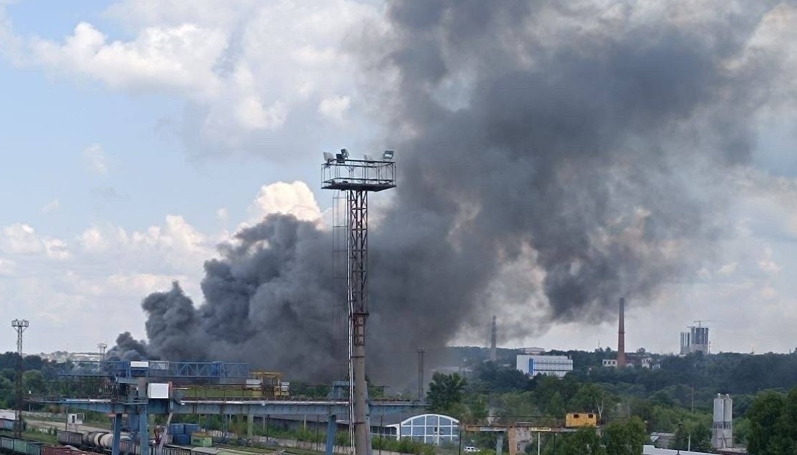 Ukrainian forces struck Russia’s major Ufa oil refinery for the second time in a week, Ukrainian President Volodymyr Zelensky said Wednesday. (X/@Maks_NAFO_FELLA)