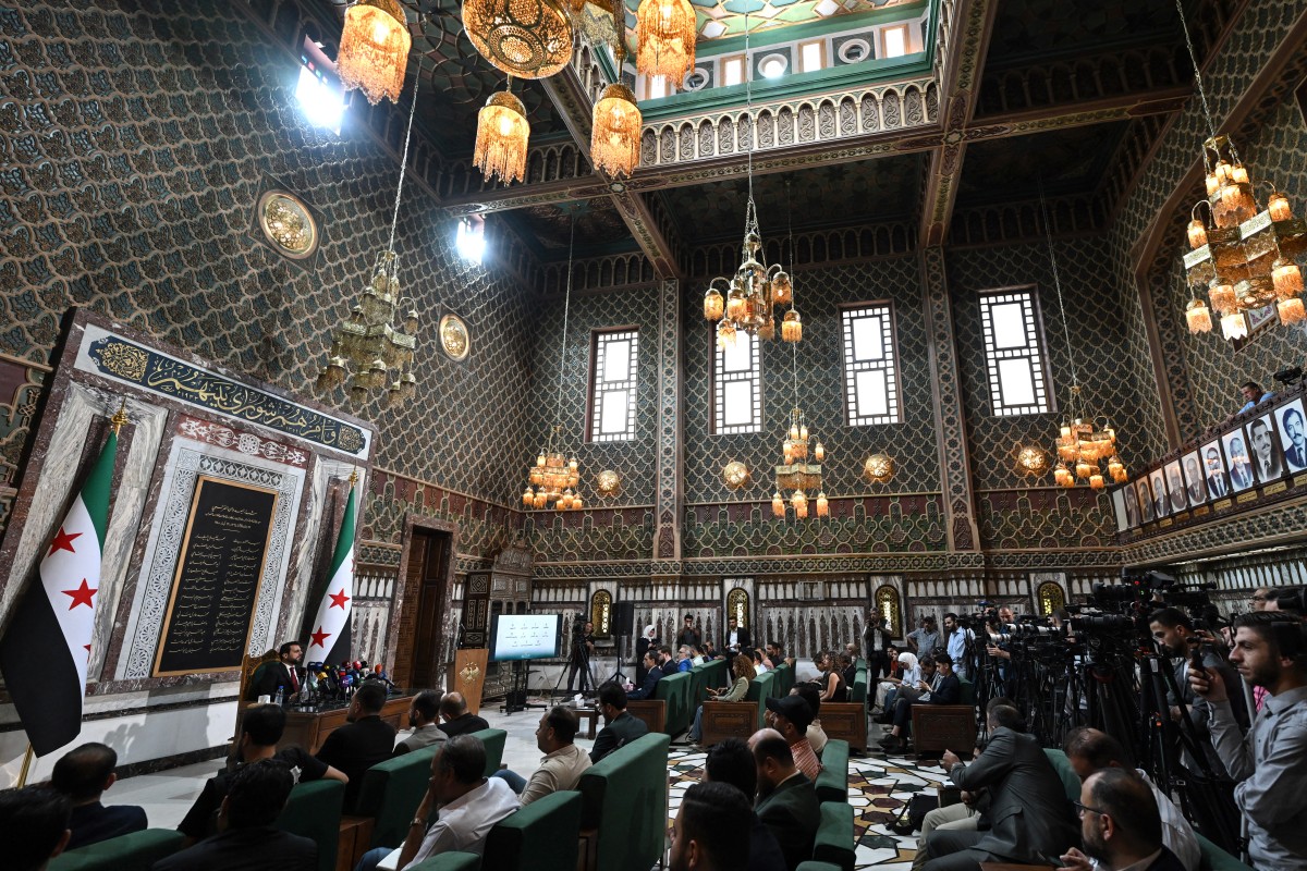 Syria's interim president named on July 1 final 70 members of new parliament. (AFP photo)