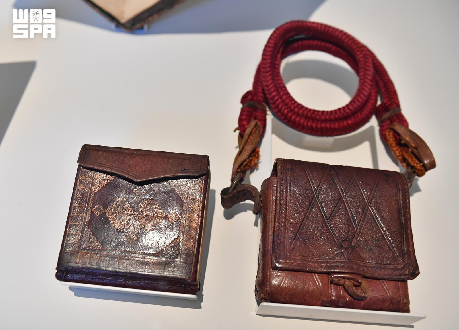 Through a dedicated pavilion, the Red Sea Museum displays a rare collection of illuminated Qur’an copies, Islamic books, historical manuscripts, and maps that accompanied pilgrims on their sea voyages to Makkah. (SPA)