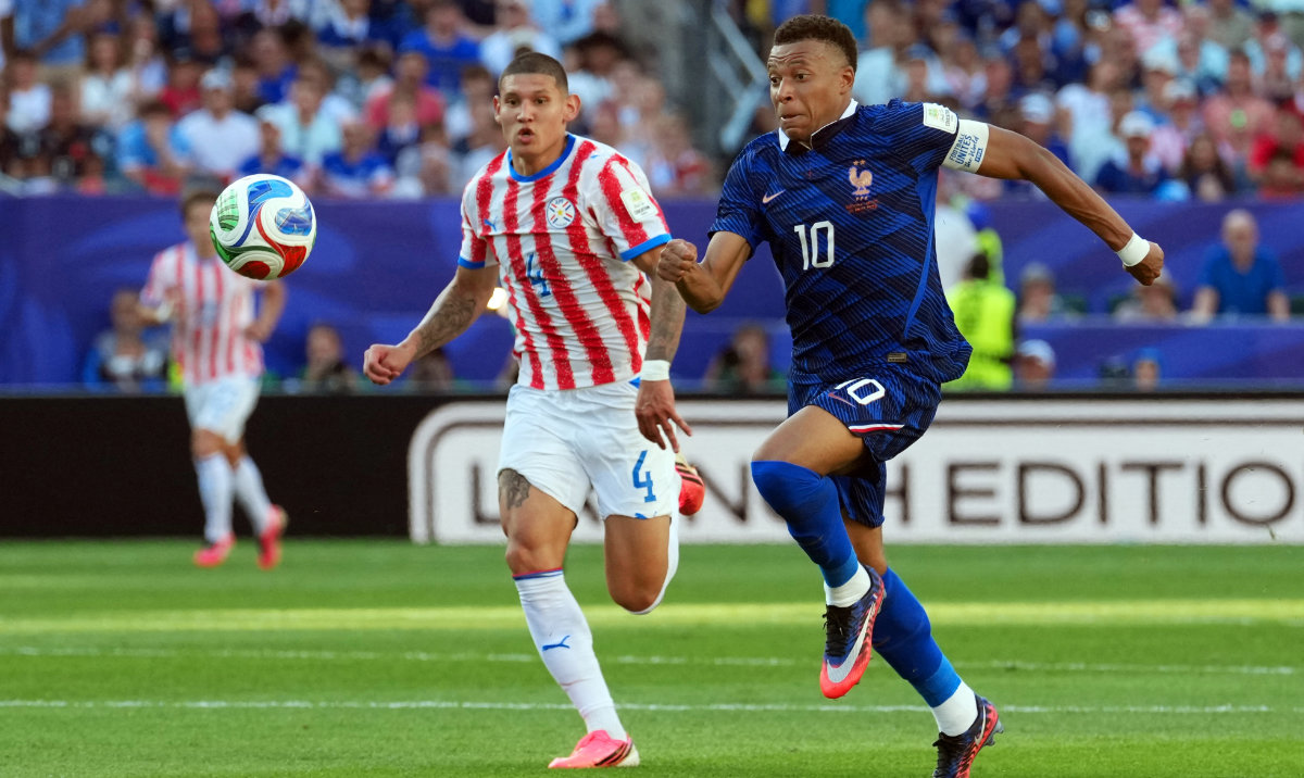 Kylian Mbappe’s penalty lifts France past Paraguay into quarterfinals