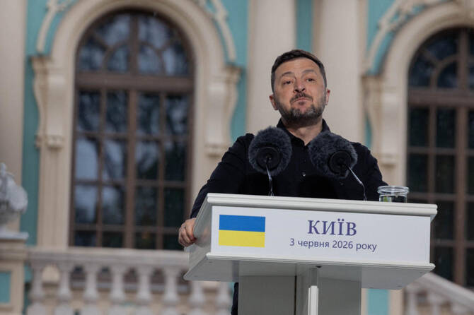 President Volodymyr Zelensky said on Tuesday he plans to discuss Ukraine’s desperate need for systems to defend against Russia’s deadly ballistic strikes when he meets US President Donald Trump at the NATO summit in Turkiye. (AFP/File)