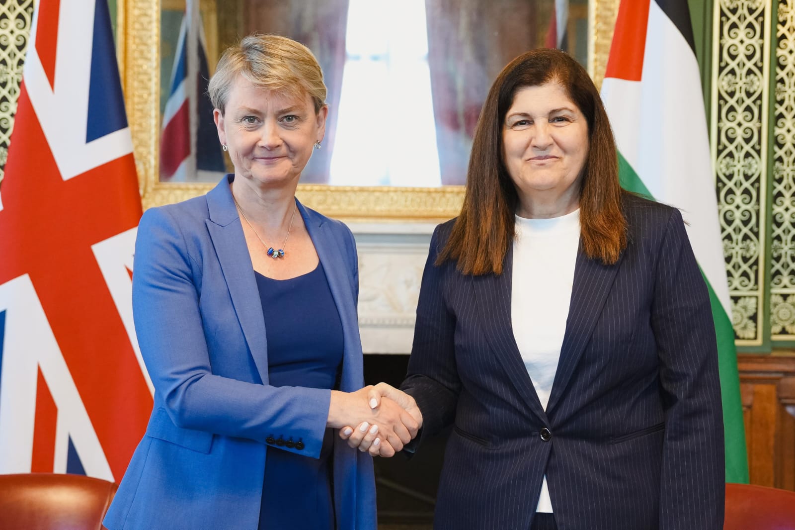 Varsen Aghabekian Shahin, the foreign minister of the Palestinian Authority, met Yvette Cooper, the UK’s foreign secretary, in London on Monday. (Wafa)