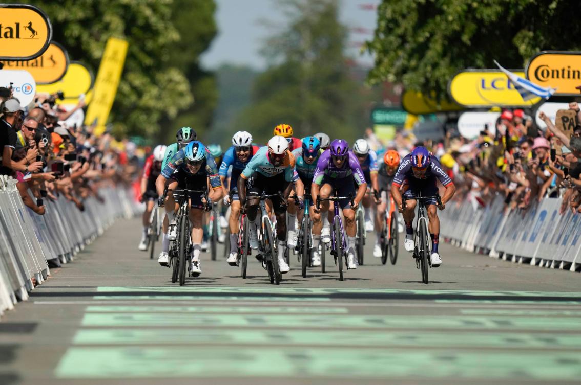 Tour de France stage to be shortened amid heatwave as sprinter Merlier doubles up
