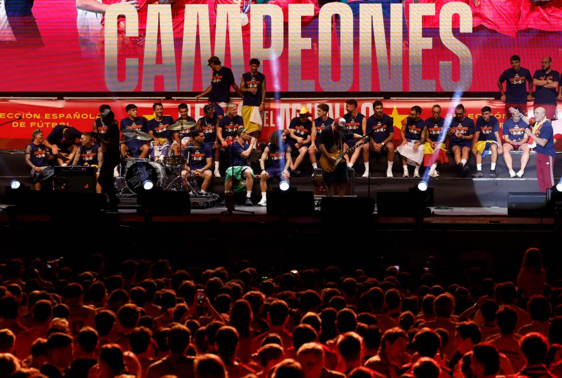 Spain stars lap up adulation of estimated two million on World Cup parade