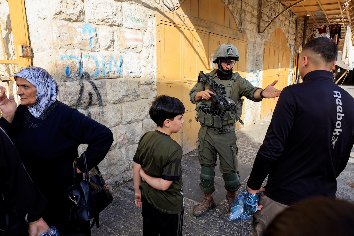 Israeli government emboldening violent settlers, senior IDF officials warn