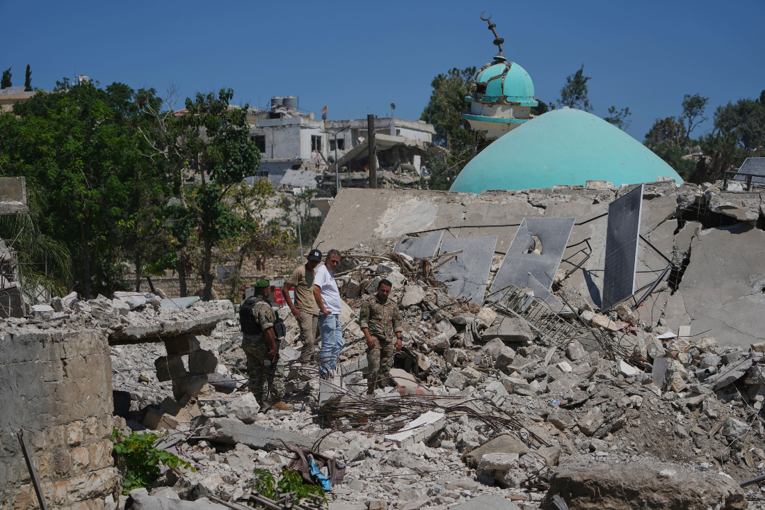 Lebanese soldiers and a resident inspect the rubble of a home destroyed during an Israeli military operation in Zawtar al-Gharbieh, southern Lebanon. (File/AP)