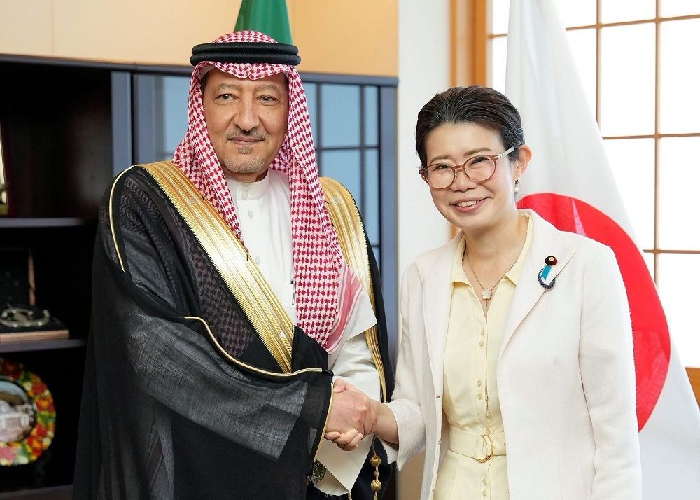 Waleed El-Khereiji and Ayano Kunimitsu. (MOFA)