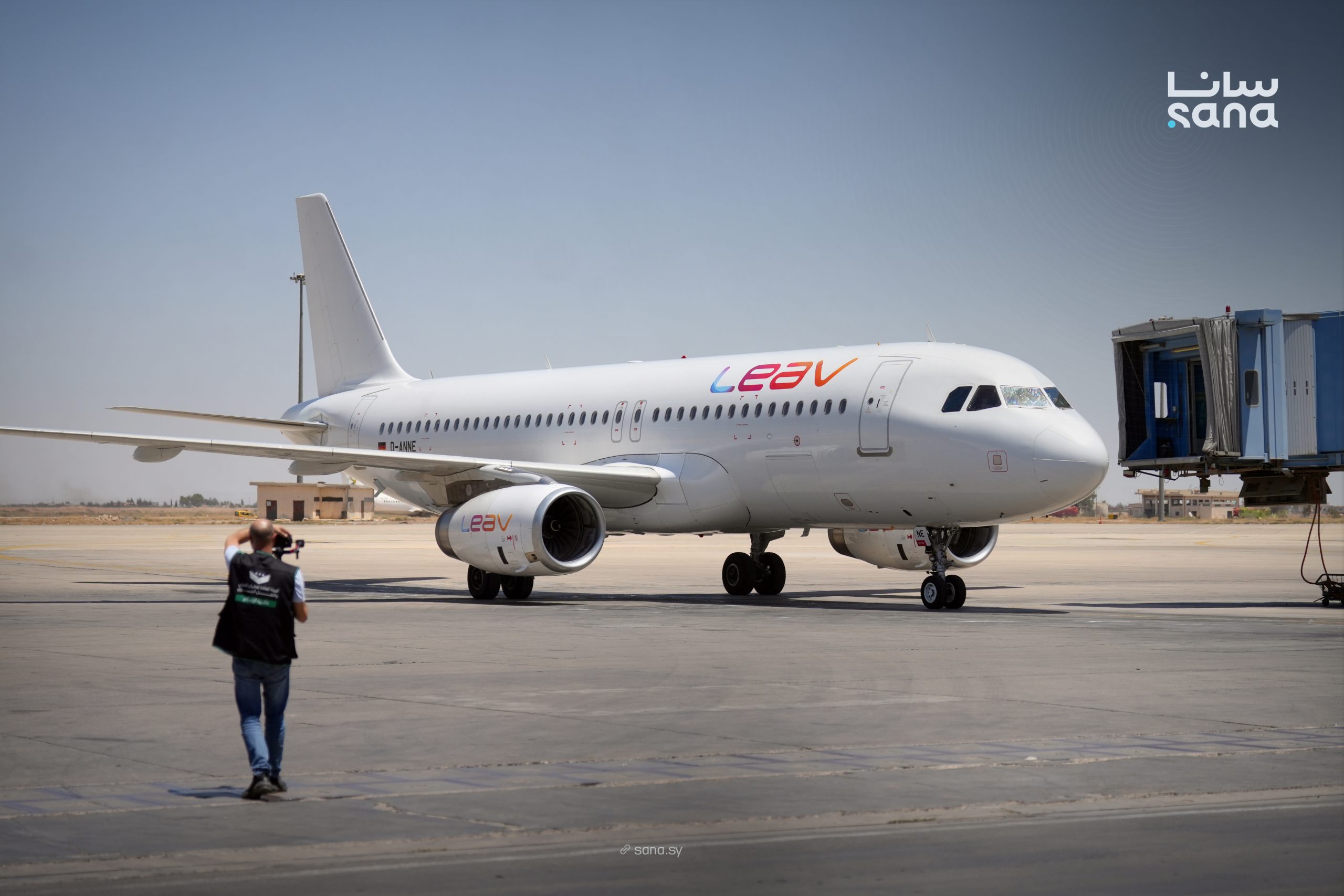 A German carrier's passenger plane arrived at Damascus International Airport on Wednesday. (SANA)