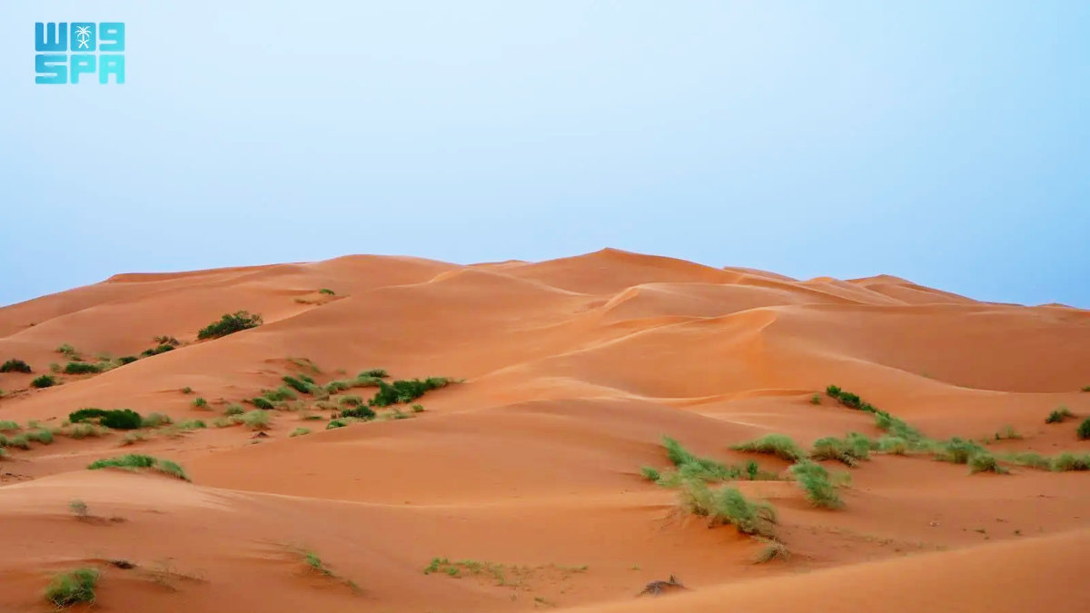 Golden dunes of Khab Saha showcase Saudi Arabia’s desert beauty