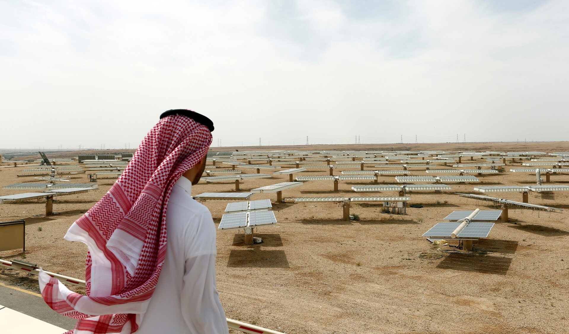 A solar plant in Uyayna, north of Riyadh, Saudi Arabia, Apr. 10, 2018. (Reuters)