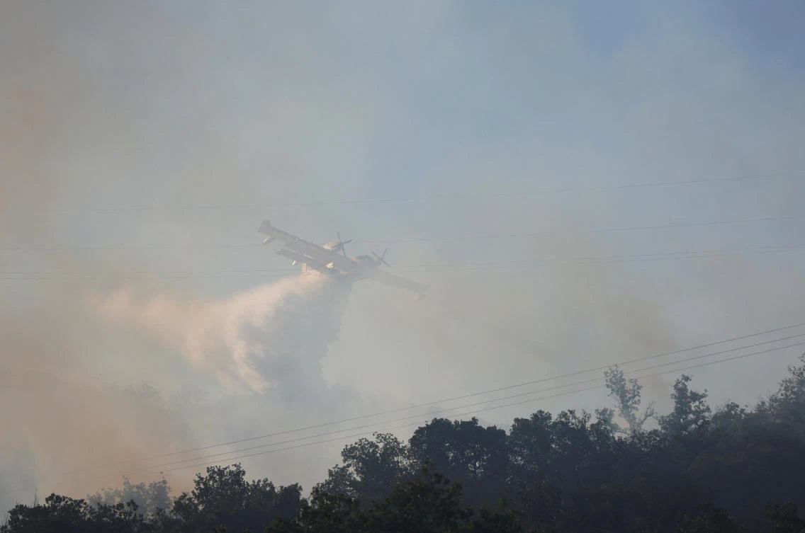Thousands evacuated from homes in southwest France as wildfire burns