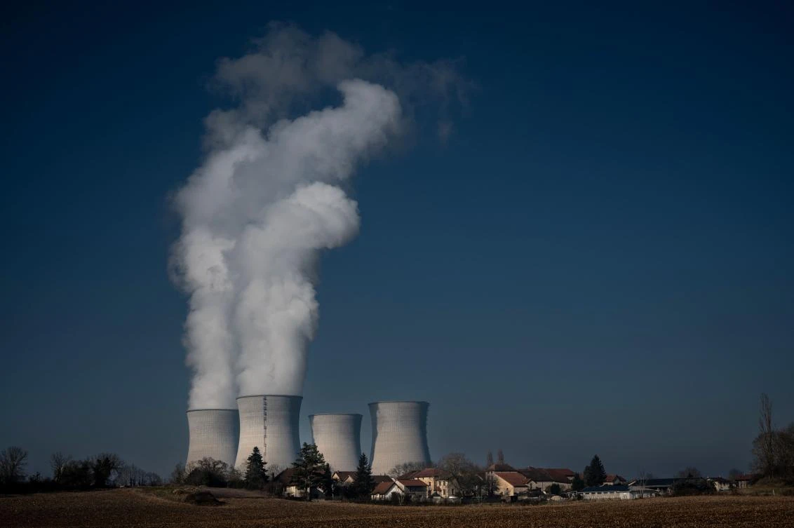 France powers down nuclear reactors over heatwave