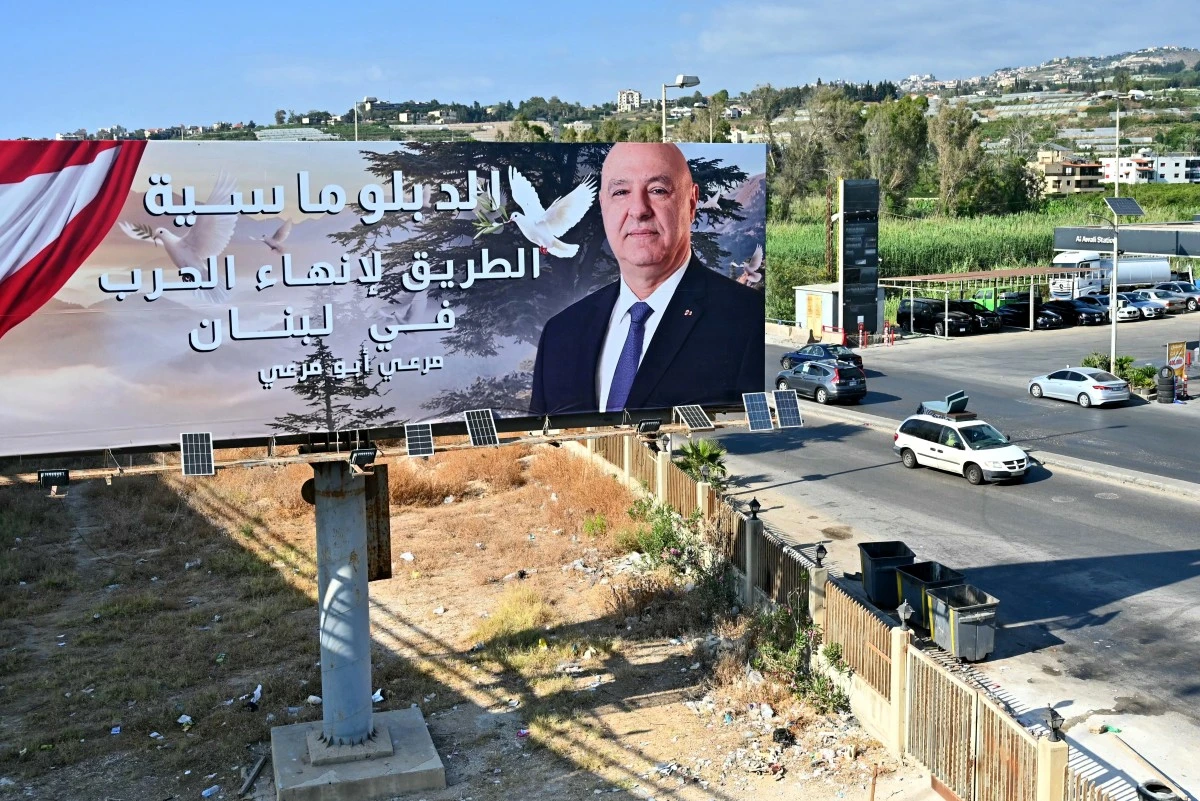 Lebanon’s president departs for Washington to meet Trump