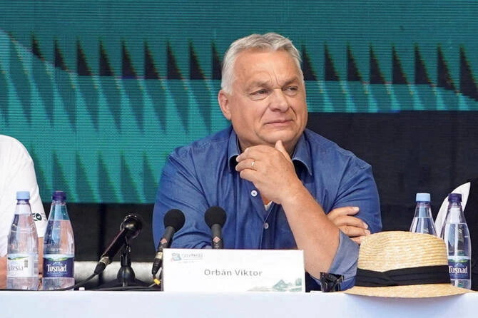 Orban’s Fidesz says Hungary prosecutors raid party servers