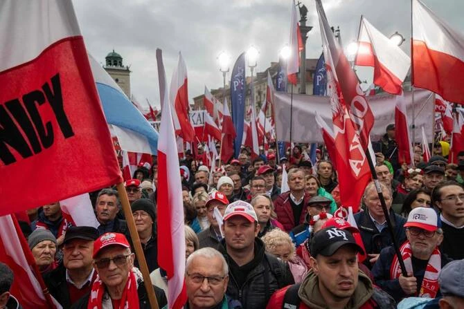 Poland, Hungary’s foreign worker curbs create headache for business