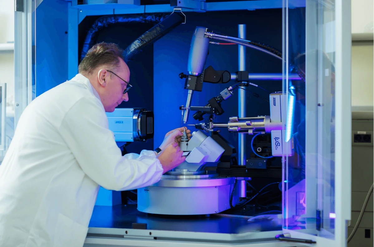 Researchers examining reverse osmosis membranes or membrane materials. (KAUST (King Abdullah University))