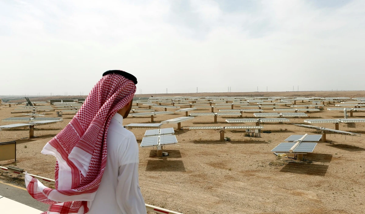 A solar plant in Uyayna, north of Riyadh, Saudi Arabia, Apr. 10, 2018. (Reuters)
