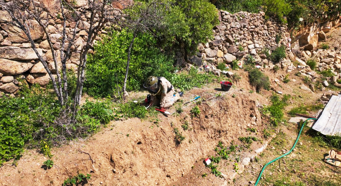 Teams are tasked with clearing villages, roads and schools to facilitate the safe movement of civilians and the delivery of humanitarian aid. (Supplied/Masam)