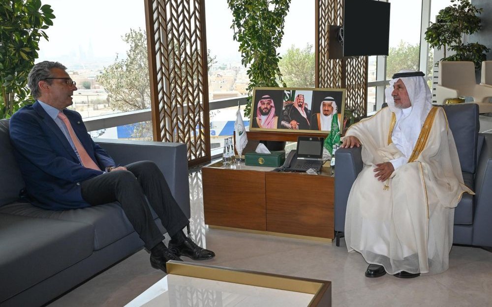 KSrelief, Italian officials discuss humanitarian issues