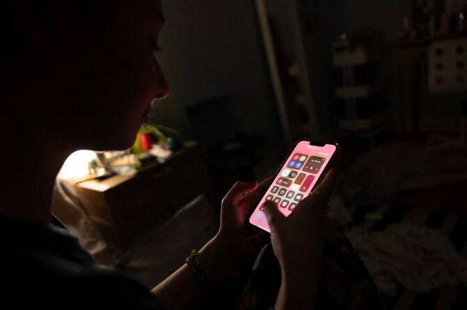 Fouad Al-Ajmi said messaging apps have made delayed replies more visible, with read receipts and online status creating pressure to respond even when someone simply does not feel available. (File photo)