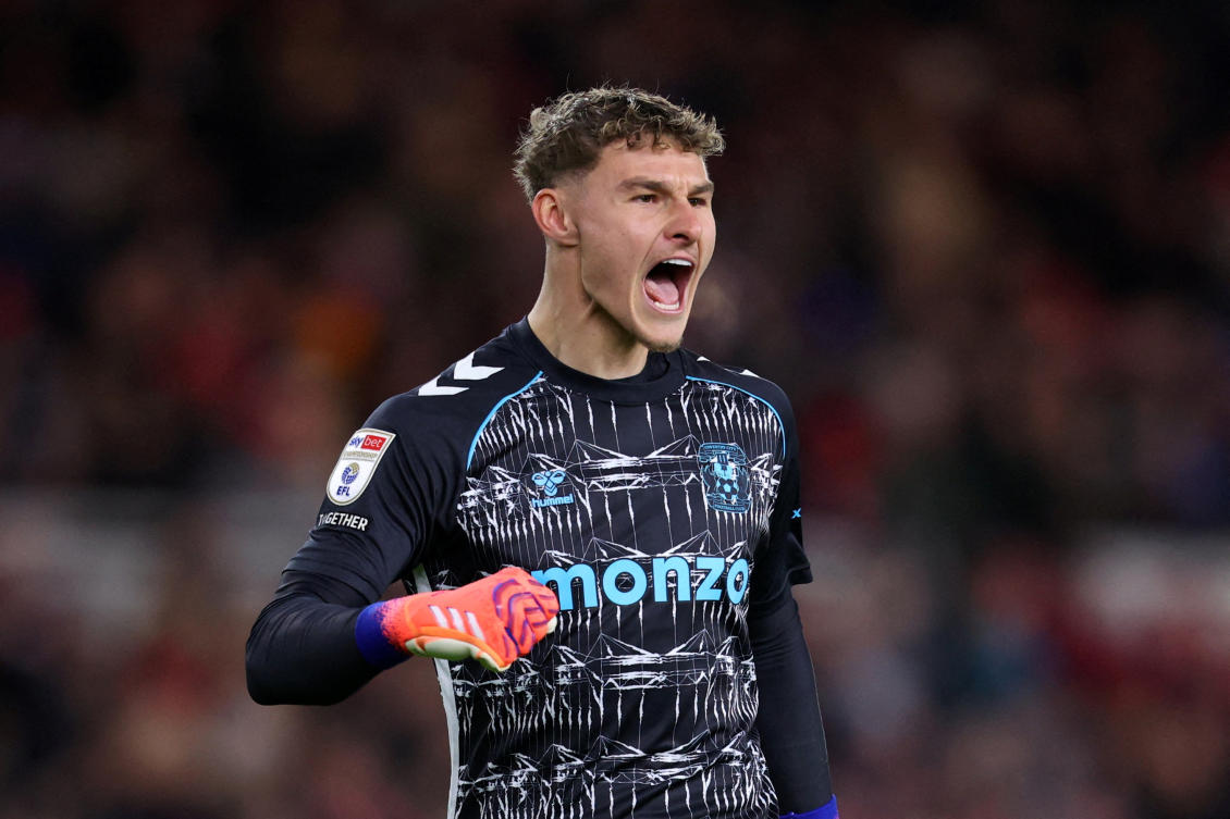 Coventry sign keeper Rushworth from Brighton on long-term deal