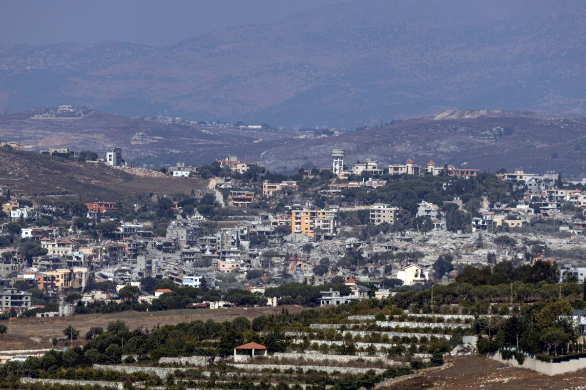 General view of the destruction in the south Lebanese village of Kfar Tibnit on August 6, 2026. (AFP)