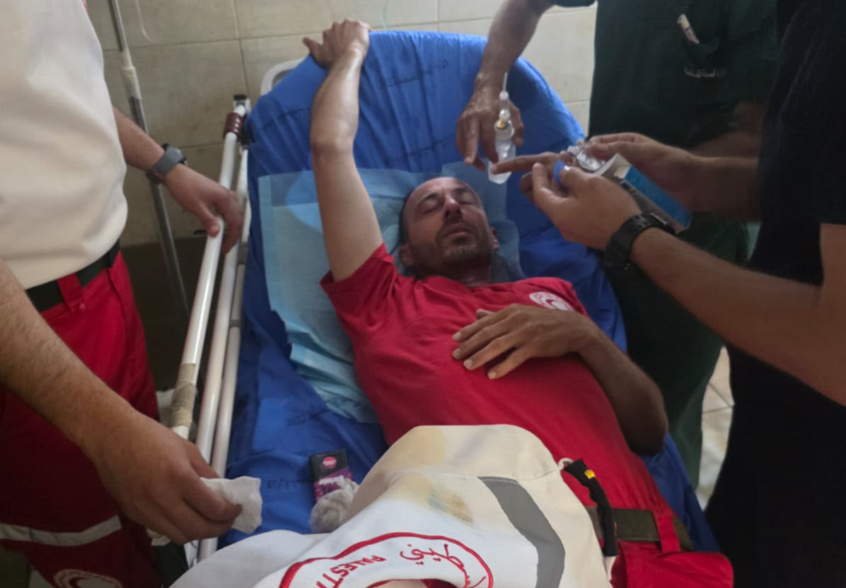 Israeli settlers smashed ambulance’s windows and sprayed the medics with pepper spray, Palestinian Red Crescent says. (Supplied)