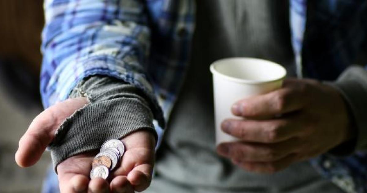 Woman arrested for begging in Amman found carrying $46,600